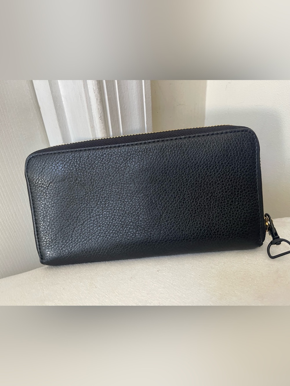 Coach Black Pebbled Leather Zip Wallet with Gold Logo - Picture 3 of 9